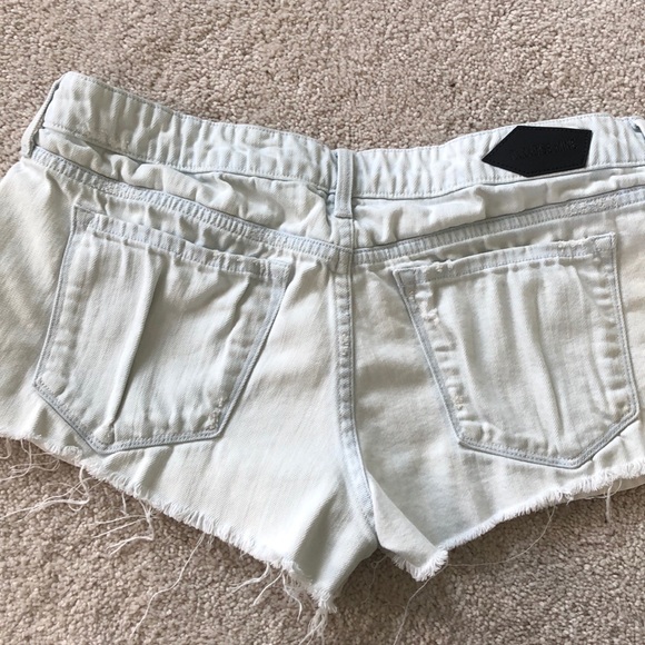Paradise Mine Short shorts - Picture 2 of 3